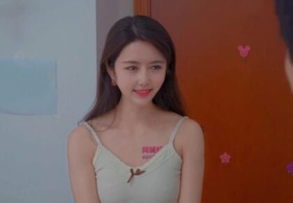 Cô bạn gái Yu Meng quyến rũ mơn trớn điêu luyện