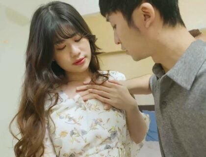 Mẹ kế Li Yunxi quyến rũ táo bạo cùng con riêng của chồng trong đêm tối bí mật