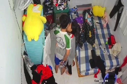 Lôi bạn đến nhà ôn môn học nhưng thực sự là địt nhau