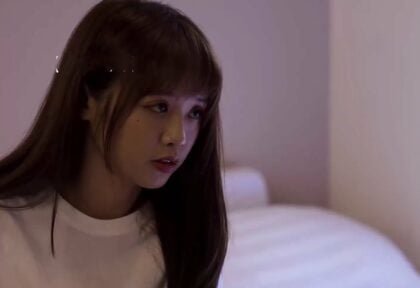 Sống thử với cô bạn gái sexy có thân hình nóng bỏng